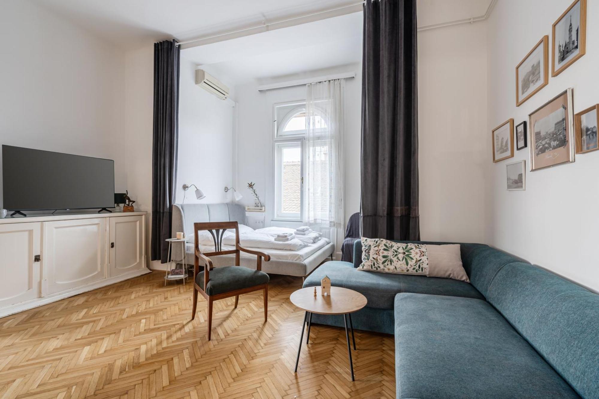 Parkside * Budapest